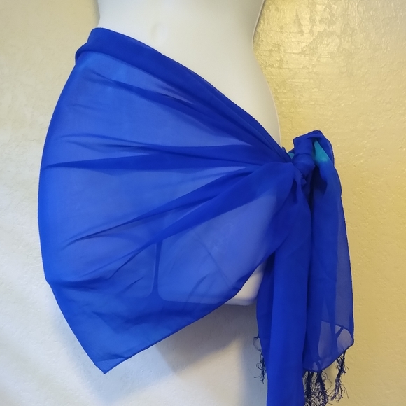 Sarong - Picture 3 of 3